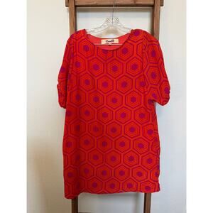 Emmelee |  Abstract Print | Short Sleeve \ Size Small